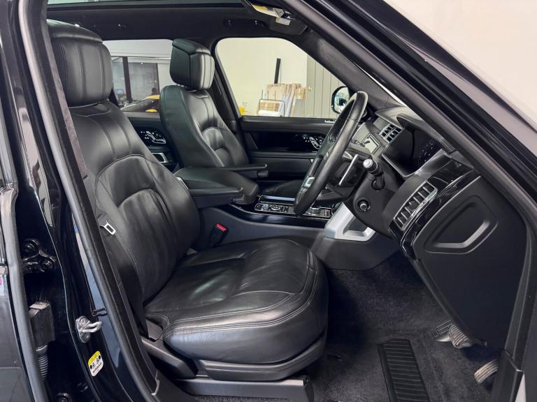  Land Rover Range Rover 4.4 SD V8 Autobiography SUV 5dr Diesel Auto 4WD Euro 6 (s/s) (339 ps) Die...