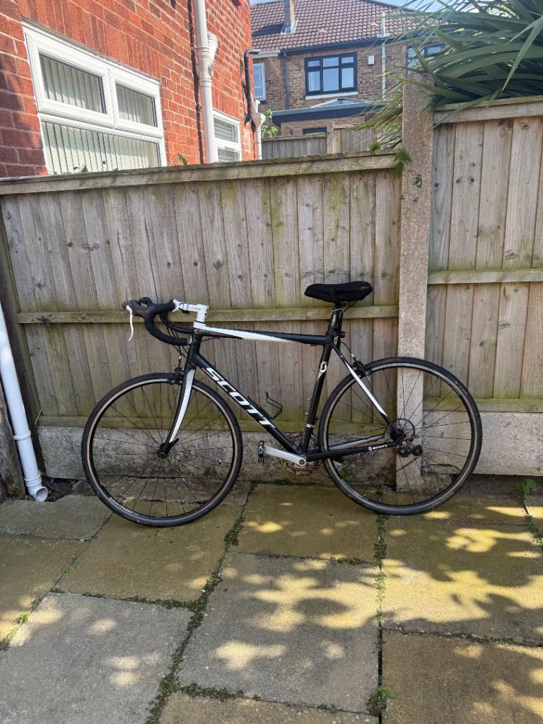 Scott Road Bike - Black and White, Good Condition