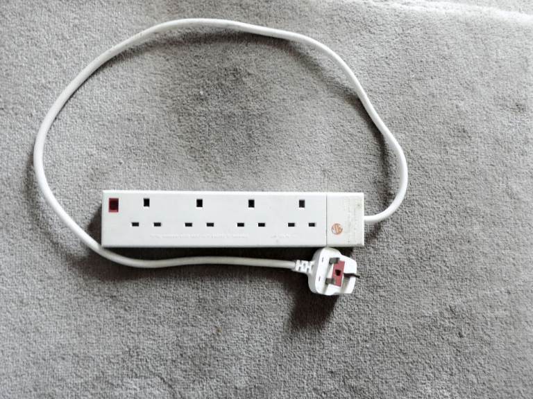 4 socket extension lead