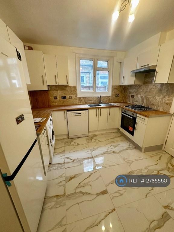 2 bedroom flat in Glasford St, London, SW17 (2 bed) (#2785560)