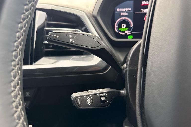  Audi Q4 E Tron 40 S Line Suv 5dr Electric Auto 82kwh 204 Ps Electric