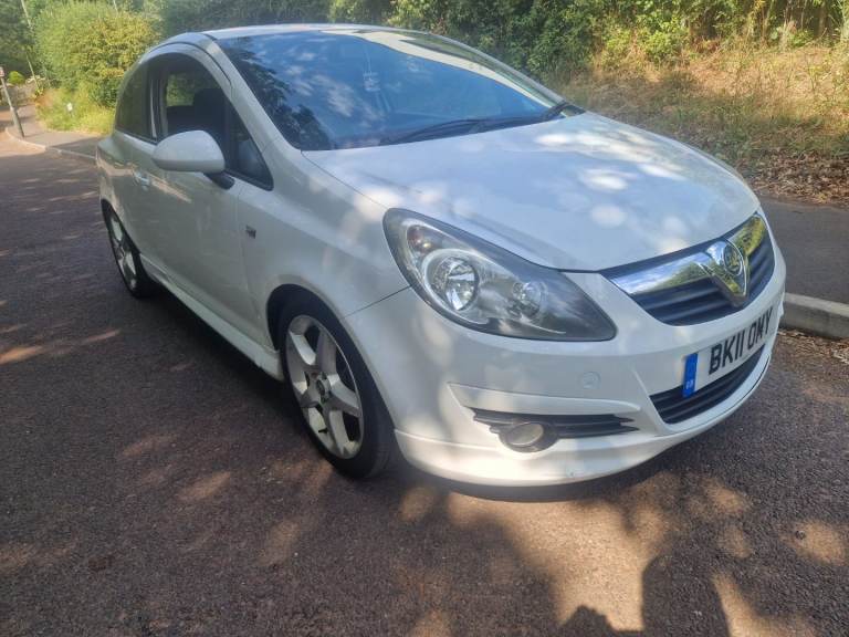 Vauxhall, CORSA sri 1.4 16v new mot 