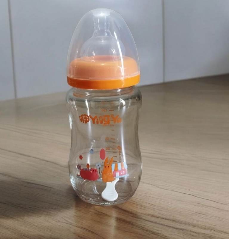 Baby glass feeder bottle 