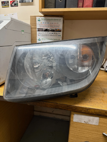 VOLKSWAGEN Crafter Headlight 9068201561 Right Side Pickup Luton Van Headlamp VW