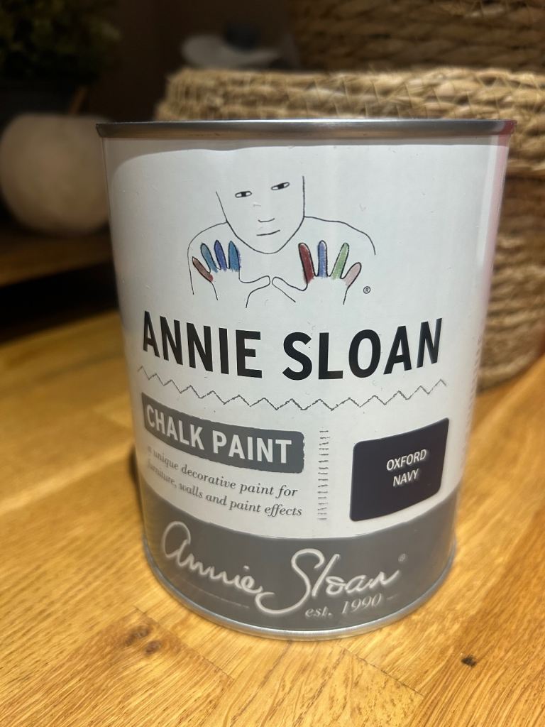 Annie Sloan Chalk Paint 1 Litre - Colour “Oxford Navy”