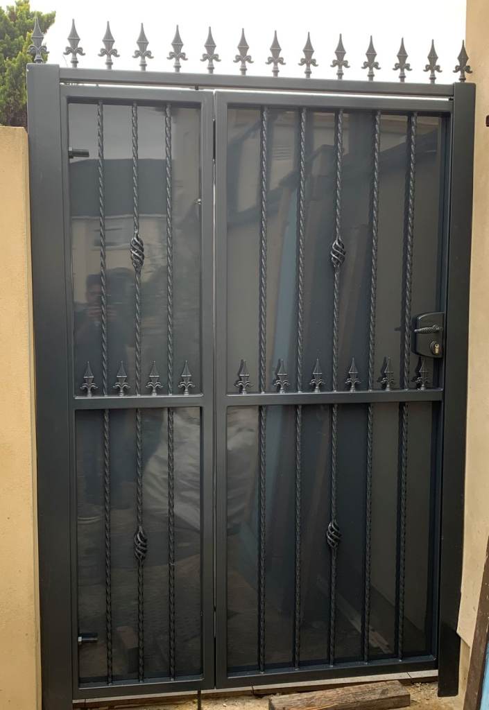 BLACK METAL SECURITY GATE – ALUMINIUM COMPOSITE PANEL DOOR