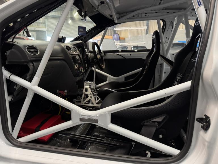 FORD FOCUS 2.5 RS White Manual Petrol 2009