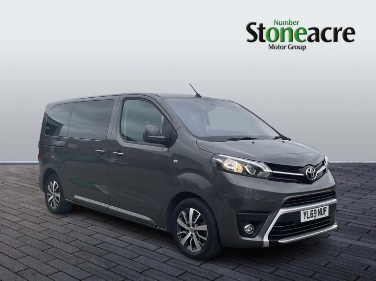 2020 Toyota PROACE CITY Verso 2.0D Family Medium MPV 5dr Diesel Auto MWB Euro 6 (s/s) (8 Seat) (1...