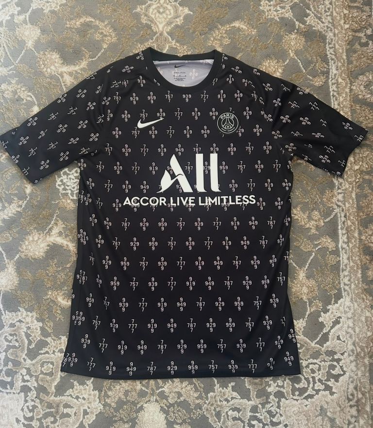 Nike PSG Football Shirt – Black, Good Condition