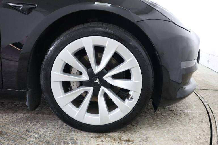 2021 Tesla Model 3 (Dual Motor) Long Range Auto 4WDE 4dr Saloon ELECTRIC Automatic