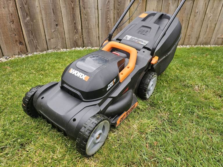 Worx WG730E compact cordless lawnmower (no battery or charger)