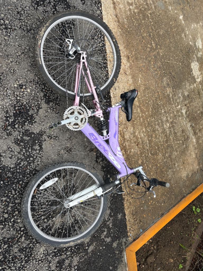 Girls mountain bike