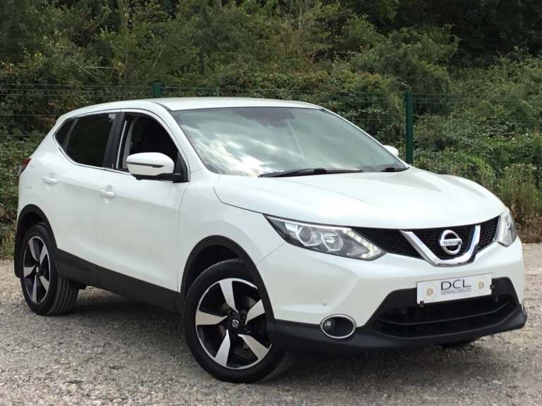 2016 Nissan Qashqai 1.5 dCi N-Connecta 5dr HATCHBACK Diesel Manual