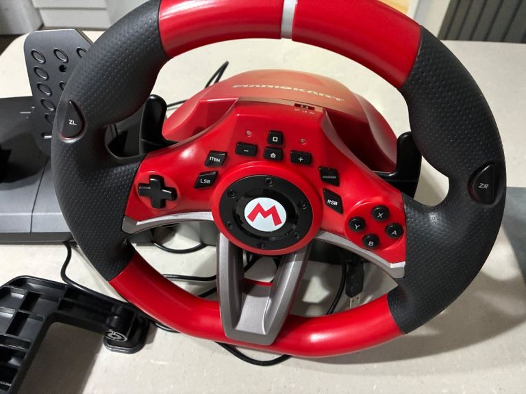 Hori Pro Deluxe Steering Wheel & Pedals w Clamp & Suction for Nintendo Switch
