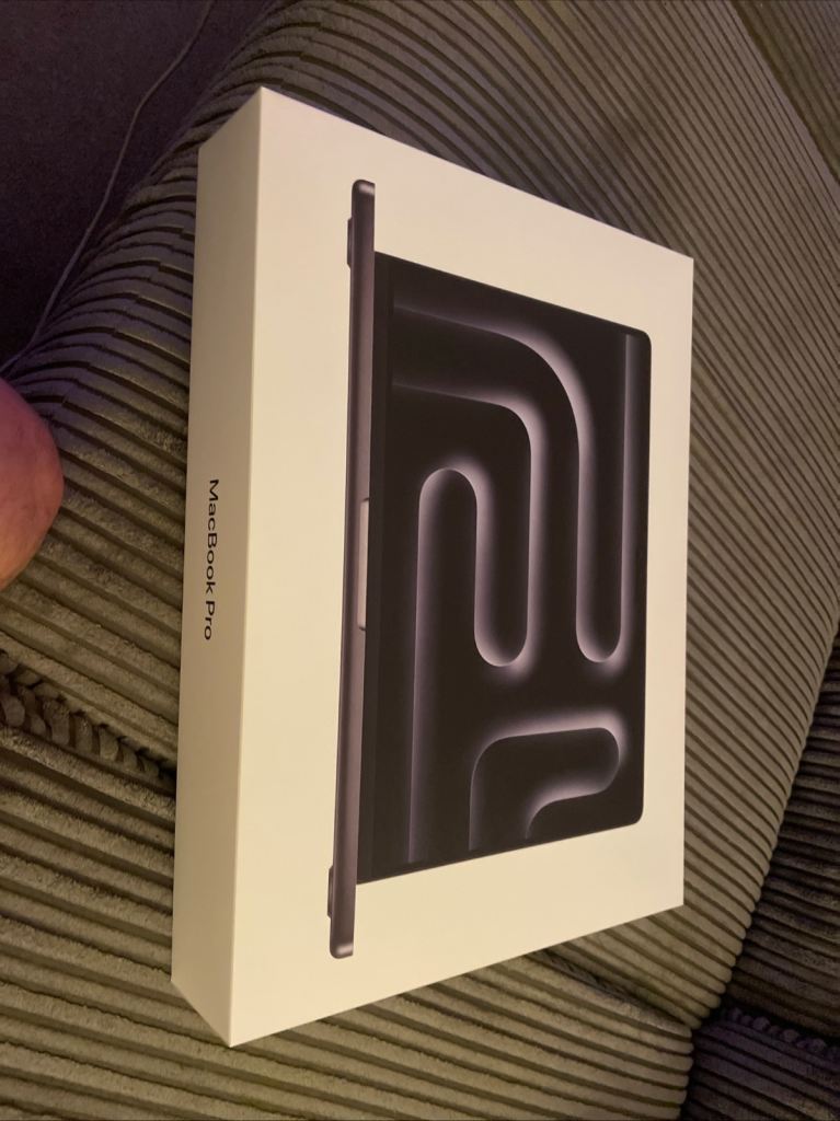 image for Apple MacBook 2025 M5 chip 16GB memory 1TB storage 