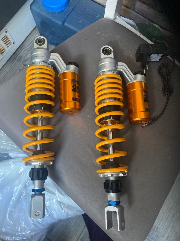 2 rear ohlin shock absorbers 