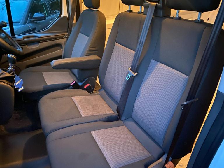 2018 Ford Transit Custom 2.0 300 EcoBlue L2 H1 Euro 6 5dr PANEL VAN Diesel Manual