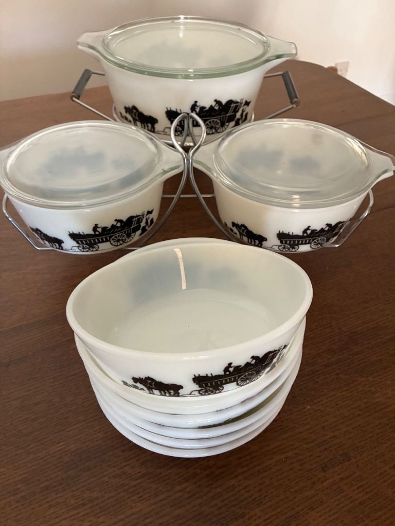 Vintage JAJ Pyrex "Harvest Silhouette" complete service (also known as Haymaker).