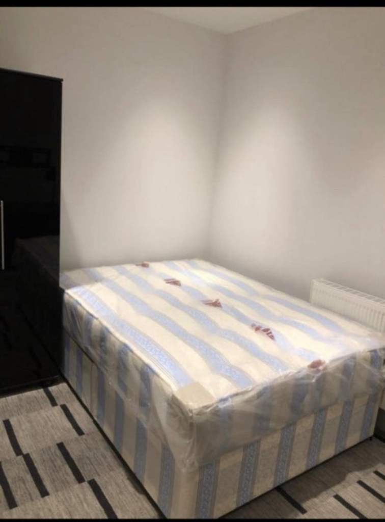 Double Room to Rent in UB4 0AE  £700 PCM | Bills Included