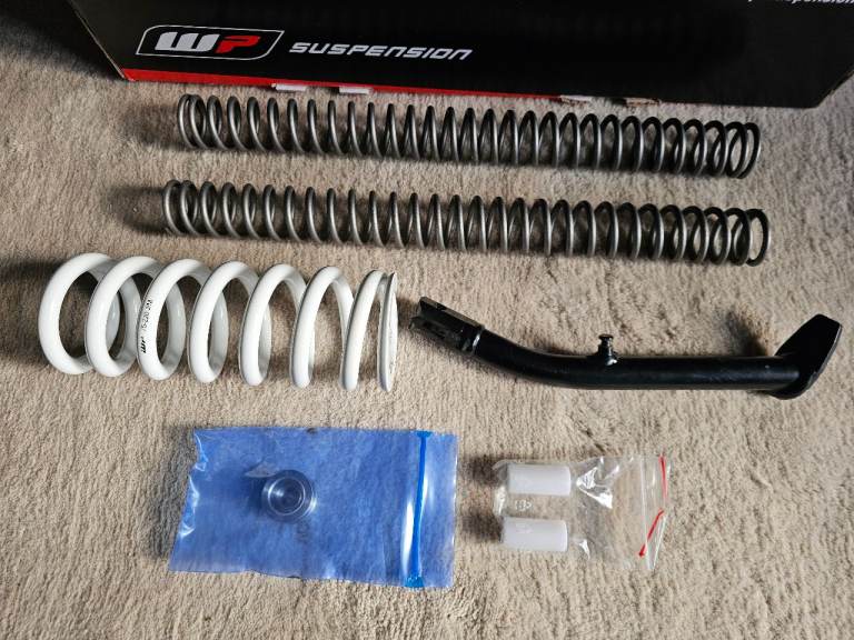 KTM 690 Husqvarna 701 suspension Lowering kit
