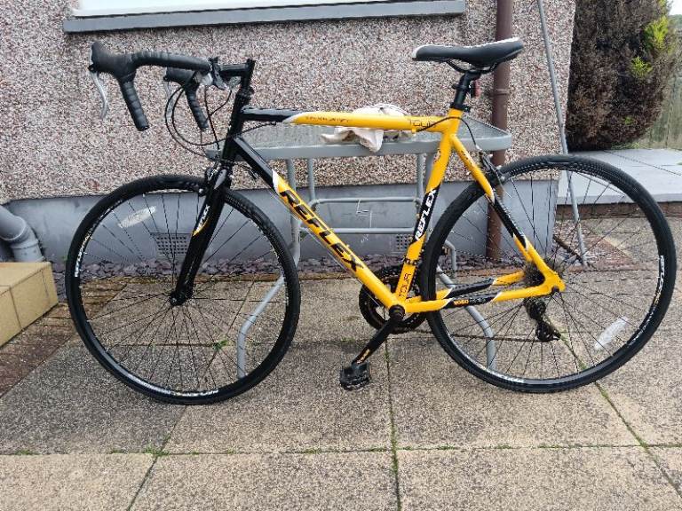 Reflex Tour Aero Road Bike – Yellow & Black