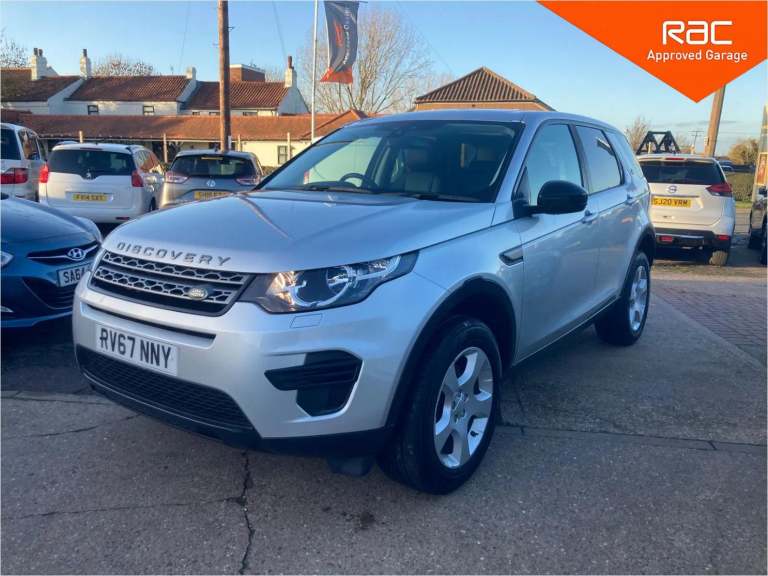 2017 Land Rover Discovery Sport 2.0 eD4 Pure SUV 5dr Diesel Manual Euro 6 (s/s) (5 Seat) (150 ps)...