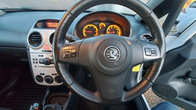 VAUXHALL CORSA 1.3 CDTi 16v 2009