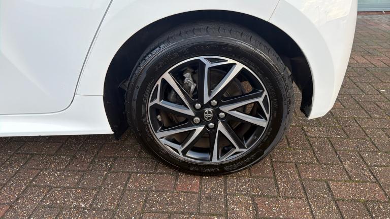 2021 Toyota Yaris 1.5 Hybrid Design 5dr CVT Hybrid Hatchback Hatchback Hybrid Automatic