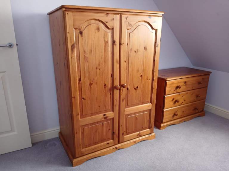 Pine bedroom furniture 