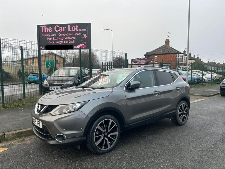 2015 Nissan Qashqai 1.5 dCi Tekna 5dr HATCHBACK Diesel Manual