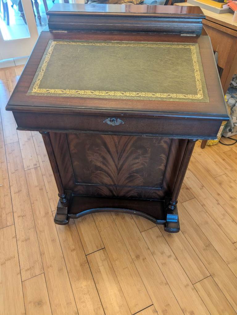 Writing Bureau Davenport 