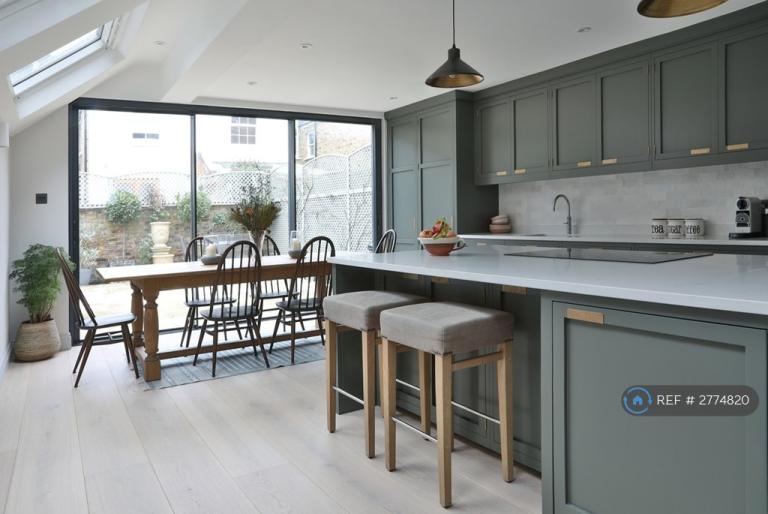 4 bedroom house in Foskett Road, London, SW6 (4 bed) (#2774820)