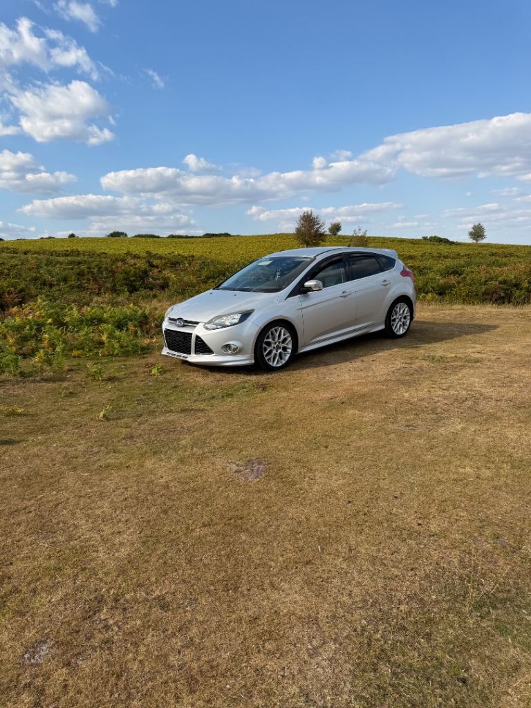 Ford, FOCUS, Hatchback, 2013, Manual, 1560 (cc), 5 doors