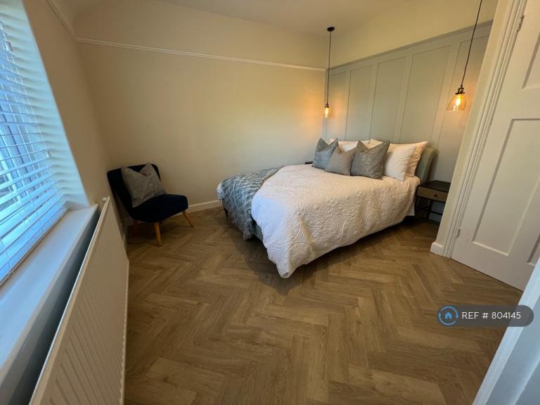 2 bedroom house in Sandileigh Avenue, Knutsford, WA16 (2 bed) (#804145)