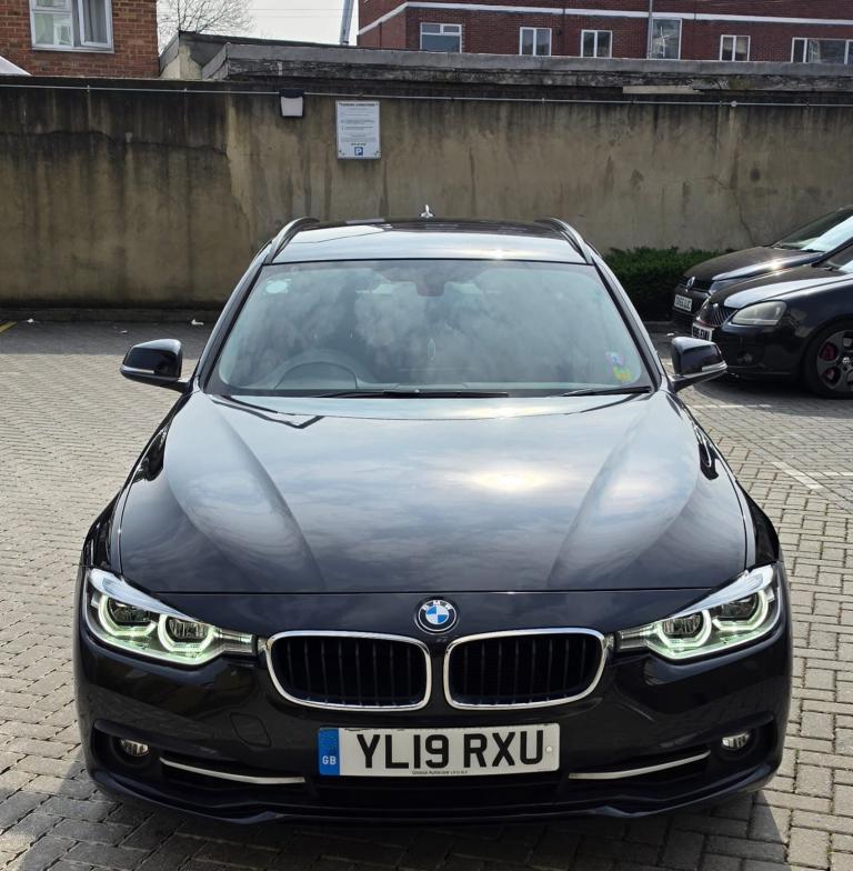 BMW 3 series sports 2019 one former keeper , 12 months MOT