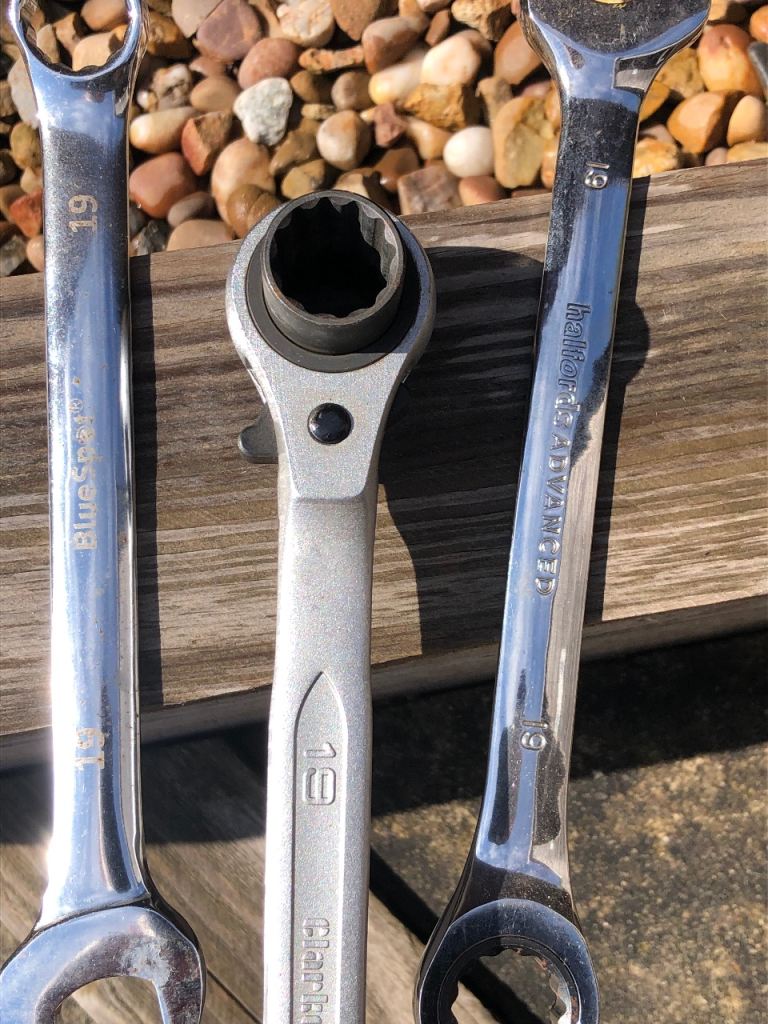 19mm Claw Ratchet Spanner & Two 19mm Combination Spanners