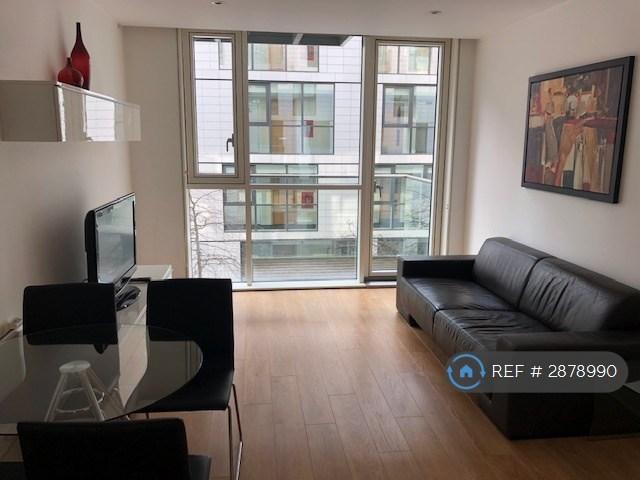 1 bedroom flat in Times Square, London, E1 (1 bed) (#2878990)