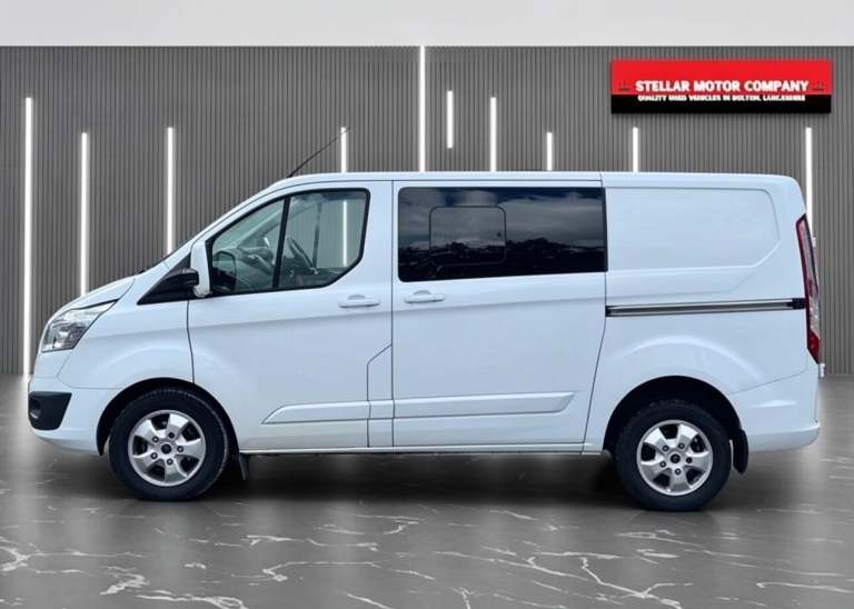 2017 Ford Transit Custom 2.0 TDCi 130ps Low Roof D/Cab Limited Van PANEL VAN DIESEL Manual