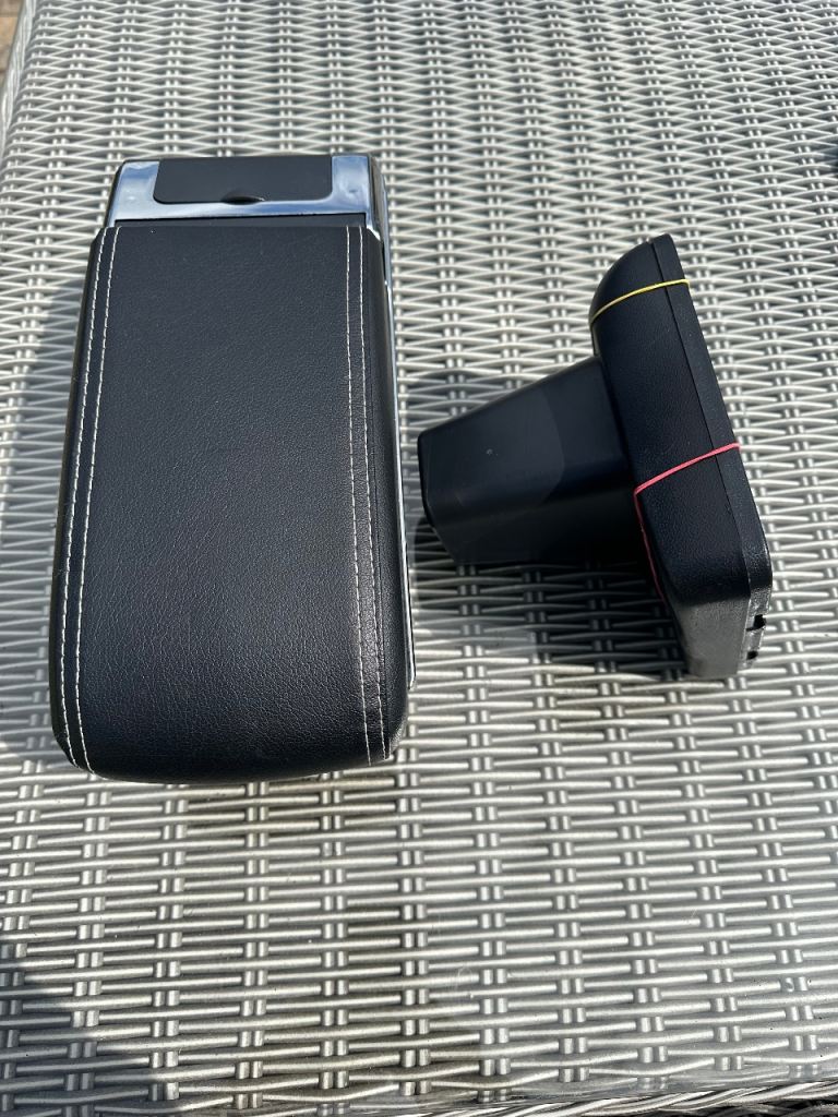 MG3 centre arm rest and other accessories 