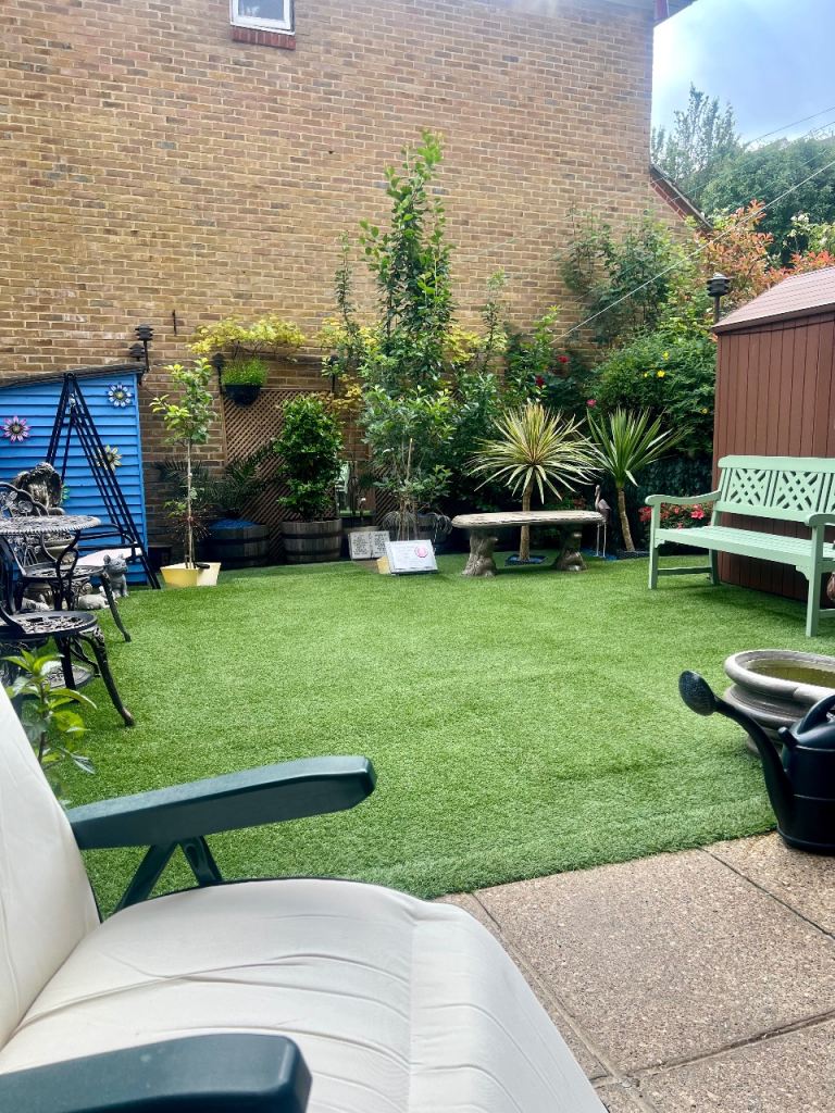 CRYSTAL PALACE FOR 2/3 BEDROOM HOUSE MOST SOUTH EAST AREAS 