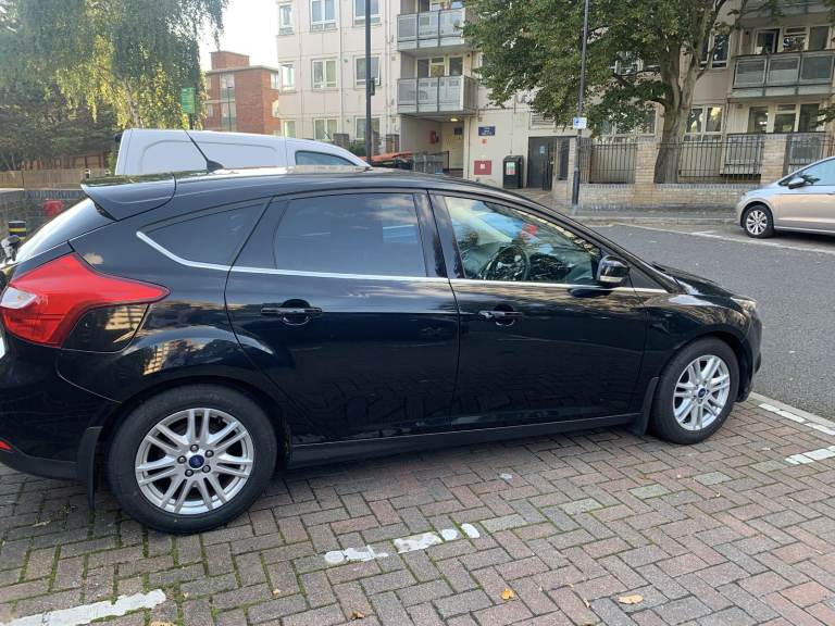 Ford, FOCUS, Hatchback, 2013, Manual, 998 (cc), 5 doors