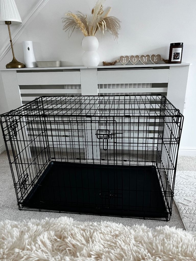 Dog crate medium - double door £20