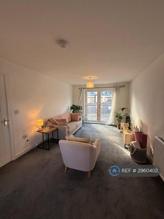 1 bedroom flat in Ascot Way, Birmingham, B31 (1 bed) (#2960402)