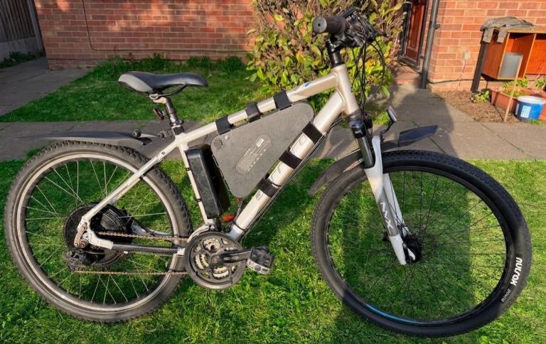 27.5” Carrera Electric Bike – Powerful 1000W Motor & 48V 20Ah Battery (with throttle)
