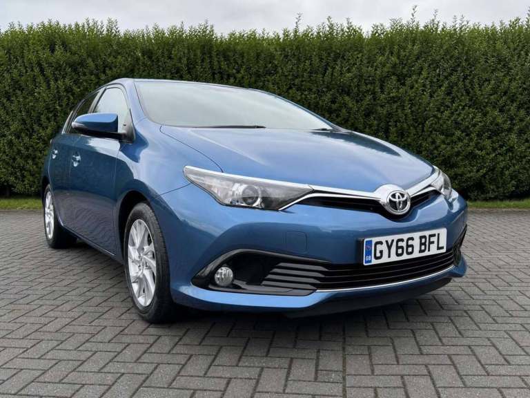 2016 Toyota Auris 1.2T Business Edition 5dr HATCHBACK PETROL Manual