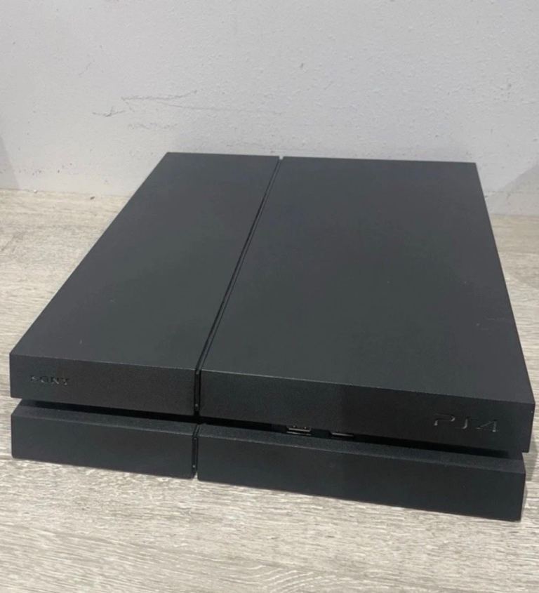 PlayStation 4 (PS4) - Console Only