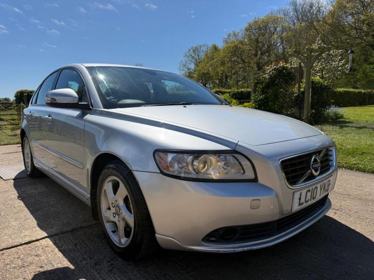 VOLVO S40 1.6 D2 ES Euro 5 4dr 2010