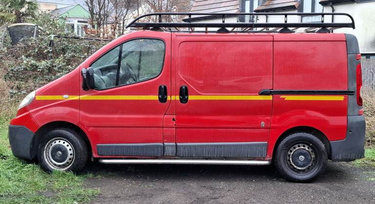 Giant roofrack + its rear ladder for Renault Trafic / Nissan Primastar / Vauxhall Vivaro