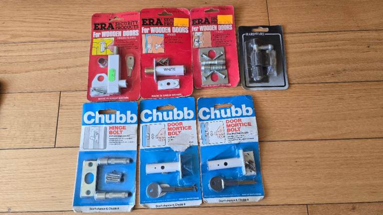 A selection of Wooden Door Hinge bolts including indoor outdoor use (Brand New)