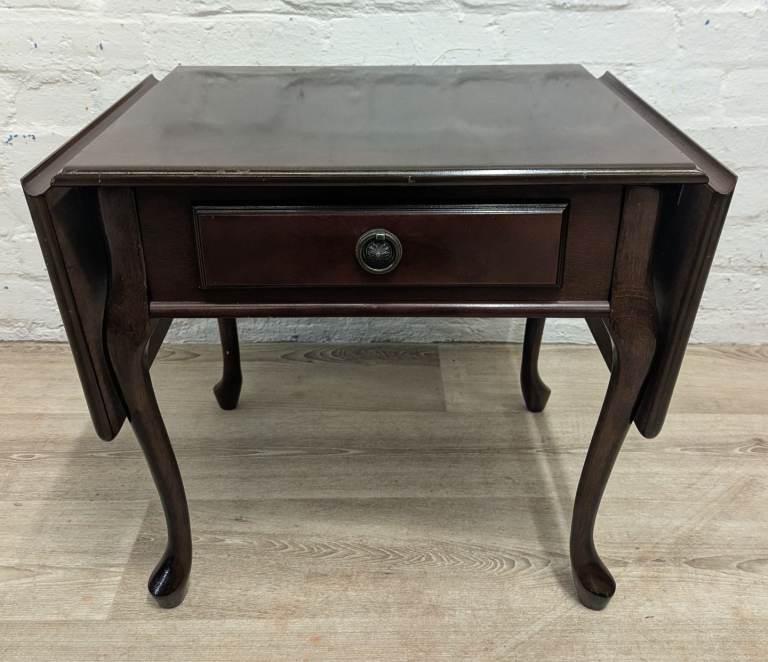 Reproduction queen Anne mahogany drop leaf side table 